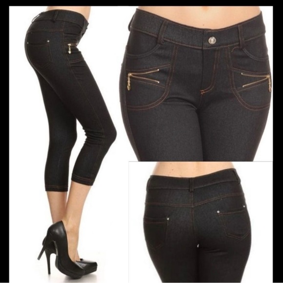 Black denim slip on jeggings. - Picture 1 of 10